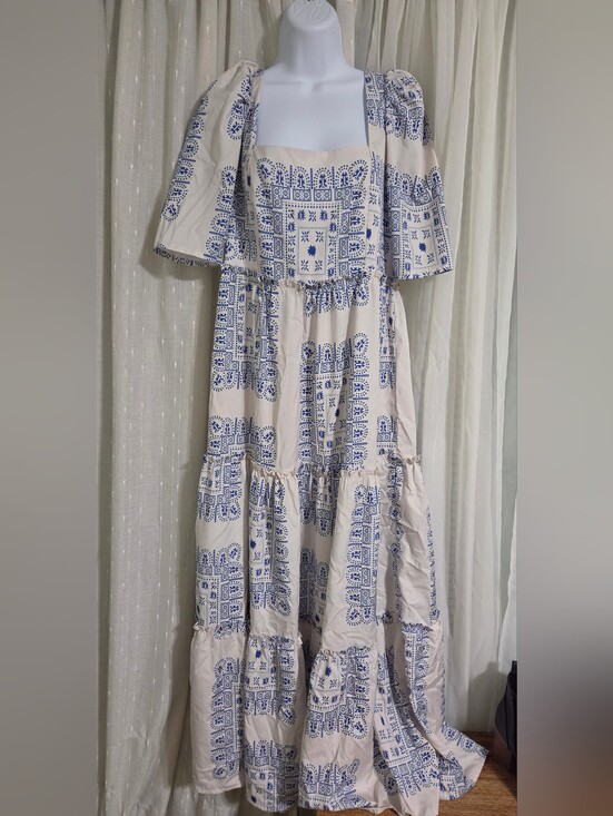 SHEIN Dresses & Skirts - SHEIN Cream Maxi Dress with Blue Geometric Print